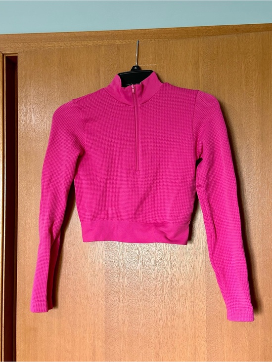 Ardene Tops - Women’s Half-Zip Stretchy Waffle Knit Cropped Athletic Sweater - Hot Pink